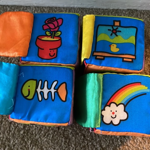 Melissa & Doug Kids Match and Build Soft Blocks Set - Picture 7 of 11